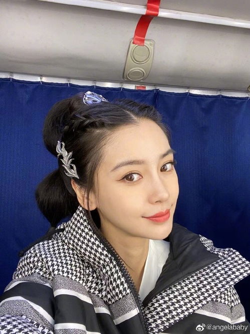 演员秦海璐在人民日报发表文章，艺术家的责任与担当